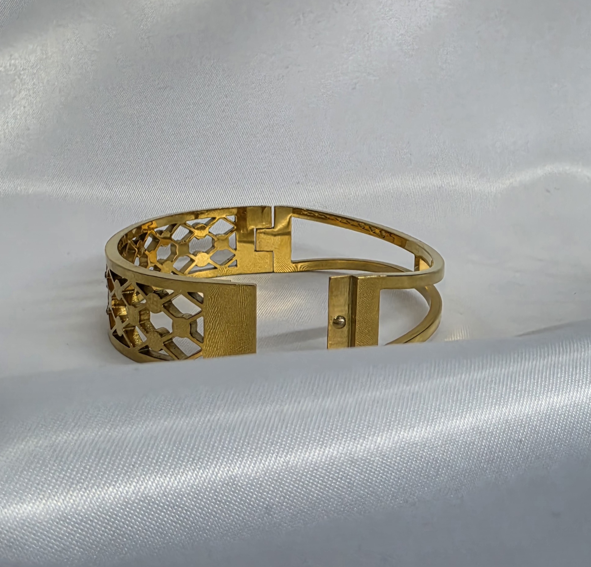 Geometric Crystal Gold Kada — view 3